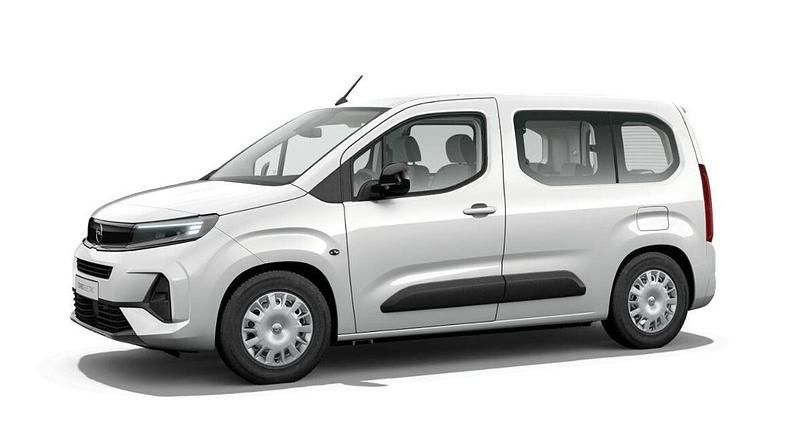 Blanco Nuevo 2025 Opel Combo Berlina | 26.200 € - Imagen 1/4