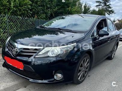 Usado Toyota Avensis Advance 124 CV (91 kW) 2013 Azul Berlina