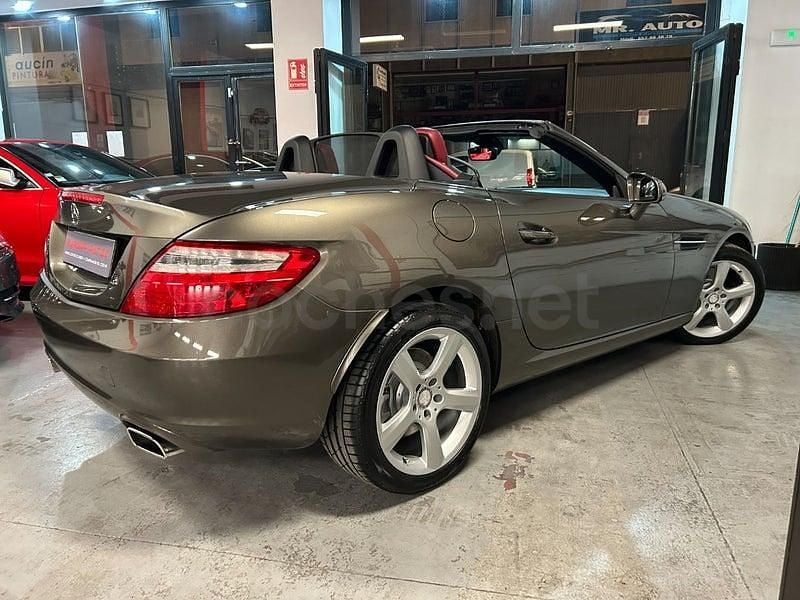 Usado Mercedes SLK250 204 CV (150 kW) 2011 Marrón Descapotable