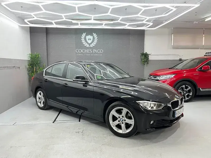 Usado BMW 318 150 CV (110 kW) 2015 Negro Berlina