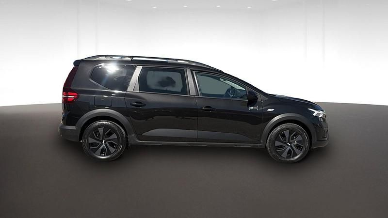 Begagnad Dacia Jogger Expression 140 HK (102 kW) 2024 Svart Minibuss