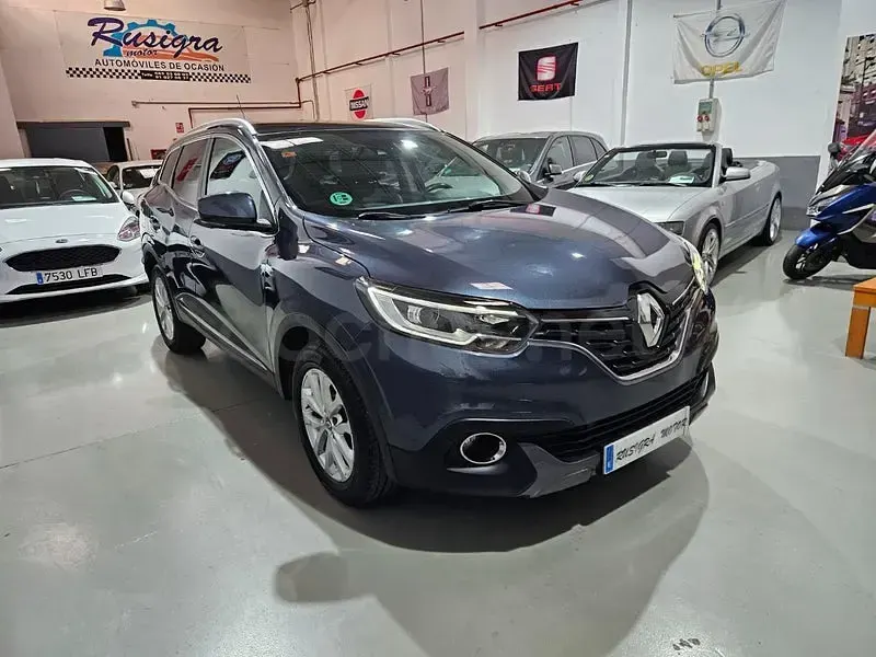 Usado Renault Kadjar Life 130 CV (95 kW) 2016 Azul SUV