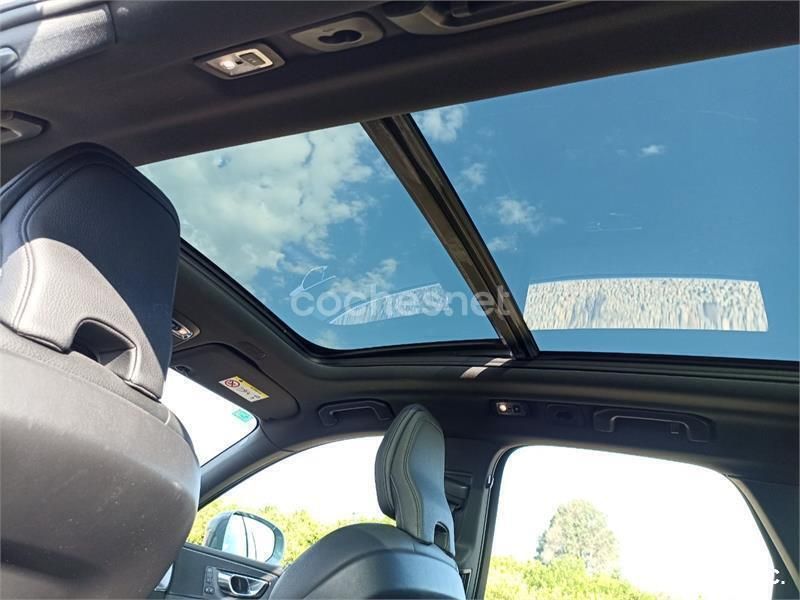 Gris / plata Usado 2018 Volvo XC60 Momentum SUV | 29.890 € (Super precio) - Imagen 1/4
