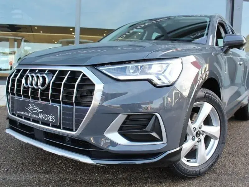 Usado Audi Q3 Advanced Plus 150 CV (110 kW) 2023 Gris / plata SUV
