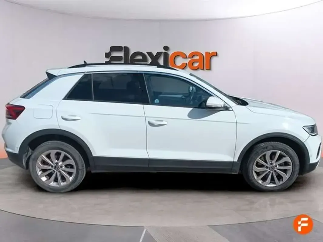 Usado VW T-Roc Life 150 CV (110 kW) 2023 Blanco SUV