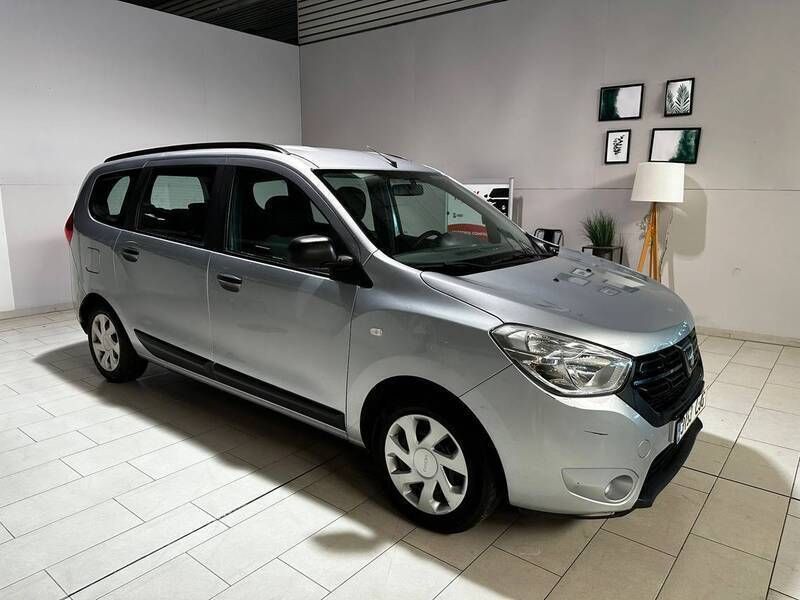 Gris Usado 2020 Dacia Lodgy Essentiel Monovolumen | 14.890 € - Imagen 1/4