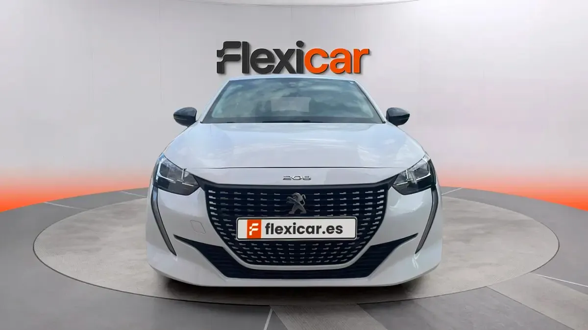Usado Peugeot 208 Active 101 CV (74 kW) 2022 Blanco Utilitario