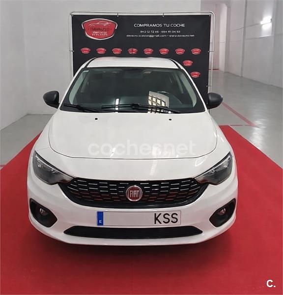Usado Fiat Tipo Lounge 95 CV (69 kW) 2019 Blanco Berlina