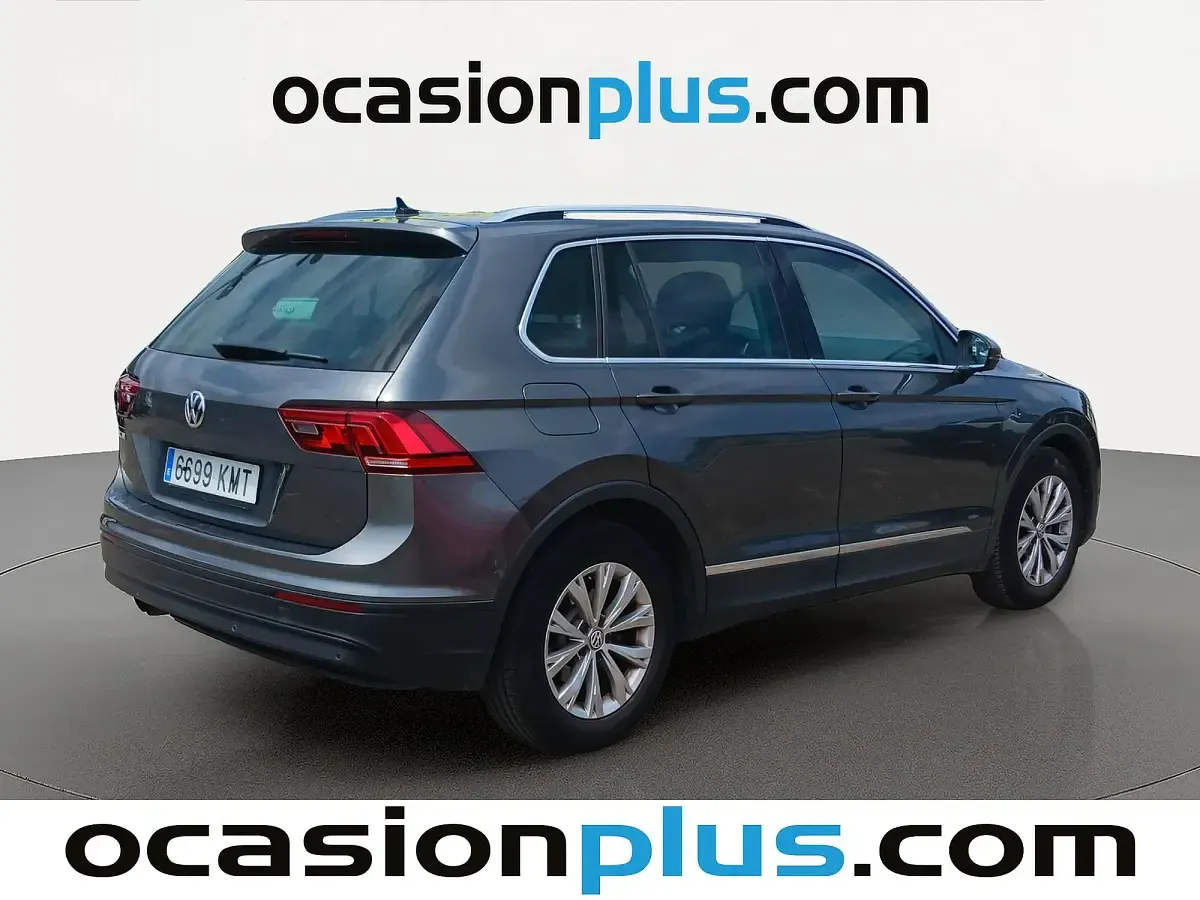 Usado VW Tiguan 125 CV (91 kW) 2018 Gris SUV