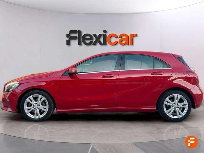 Usado Mercedes A220 Urban 136 CV (100 kW) 2017 Rojo Berlina