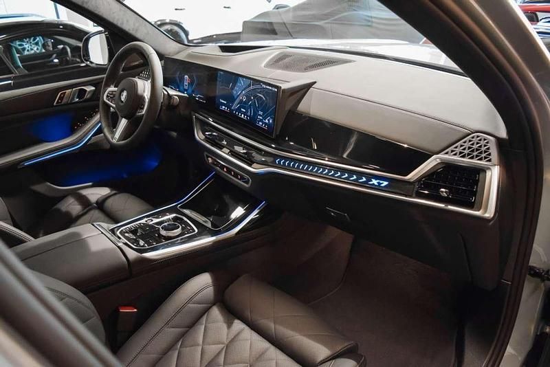 Usado BMW X7 M Sport 352 CV (258 kW) 2025 Gris SUV
