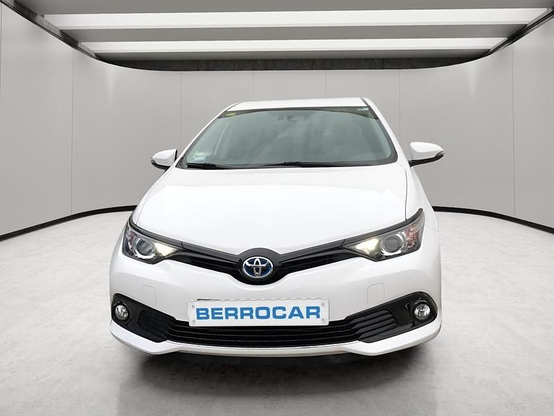 Usado Toyota Auris Hybrid Business Edition 136 CV (100 kW) 2018 Blanco Utilitario