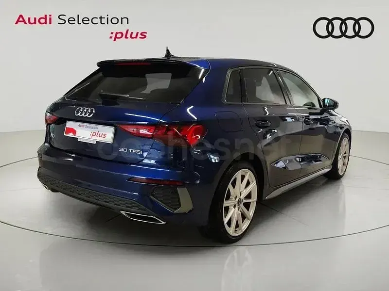 Usado Audi A3 S-Line 110 CV (80 kW) 2024 Azul Berlina