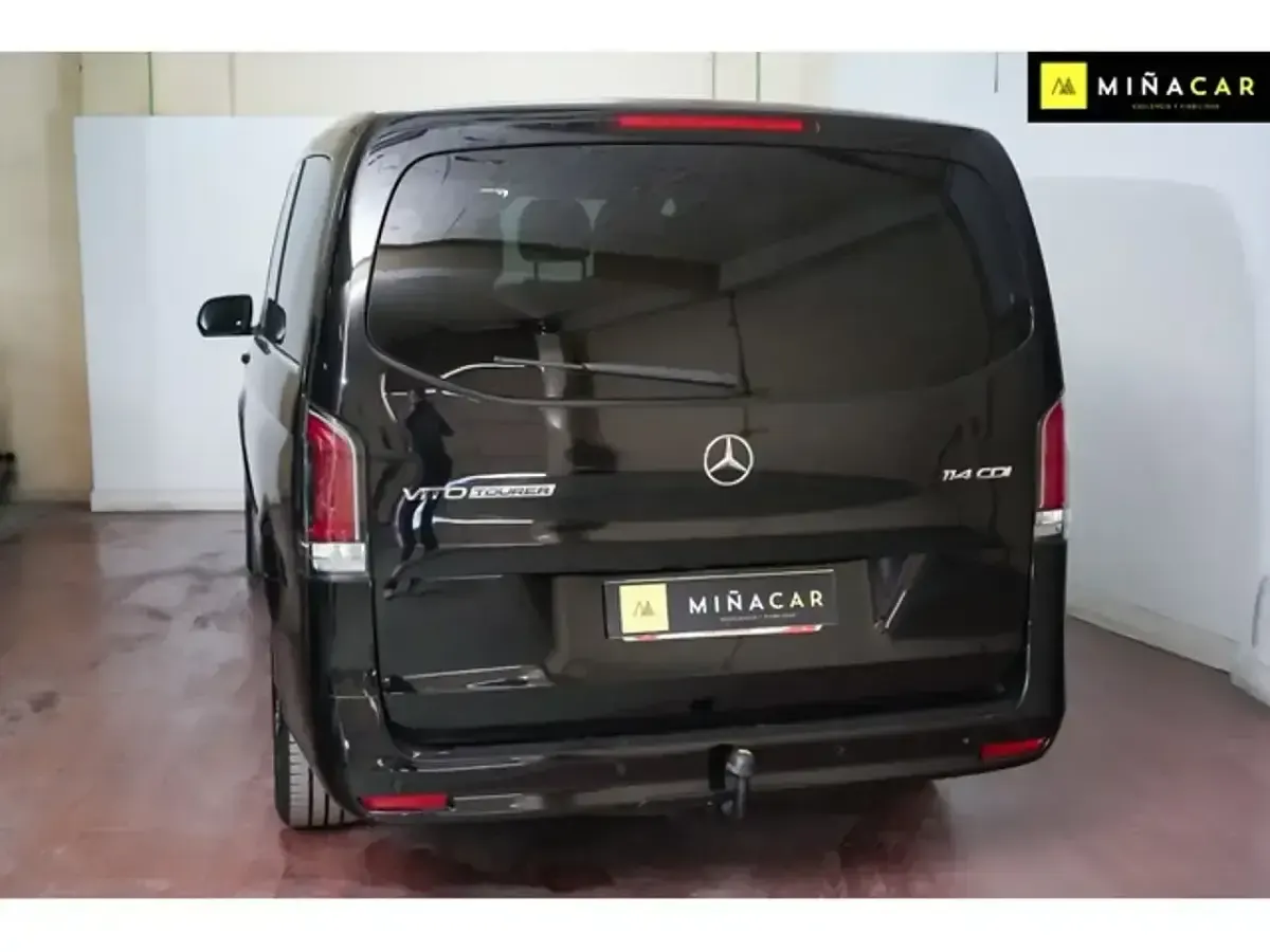 Usado Mercedes Vito 136 CV (100 kW) 2025 Negro Van