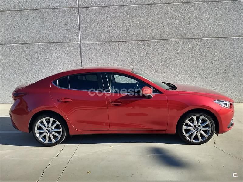 Usado Mazda 3 Luxury 150 CV (110 kW) 2015 Rojo Berlina