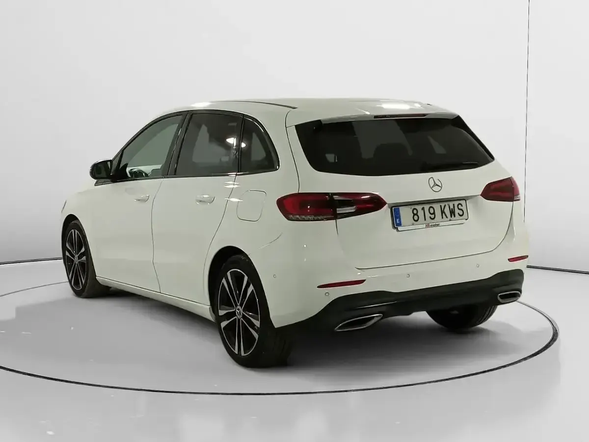 Usado Mercedes B180 116 CV (85 kW) 2019 Blanco Utilitario