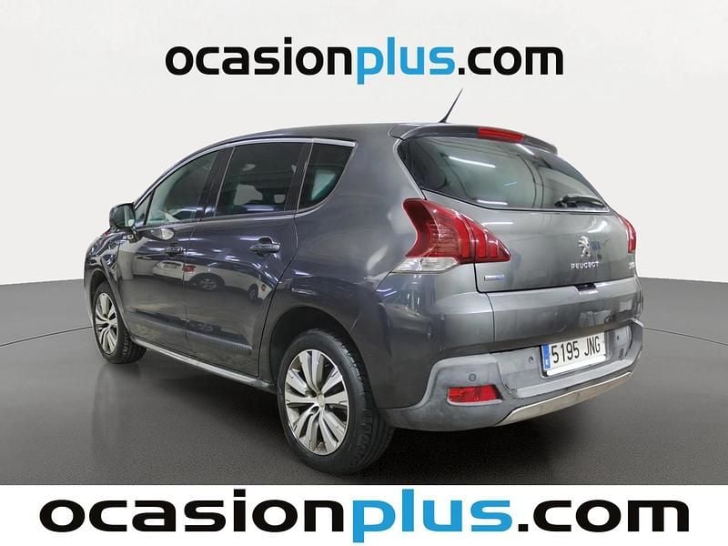 Usado Peugeot 3008 Style 120 CV (88 kW) 2016 Gris Monovolumen