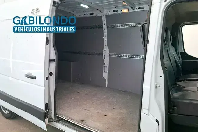 Usado Renault Master 135 CV (99 kW) 2021 Blanco Monovolumen