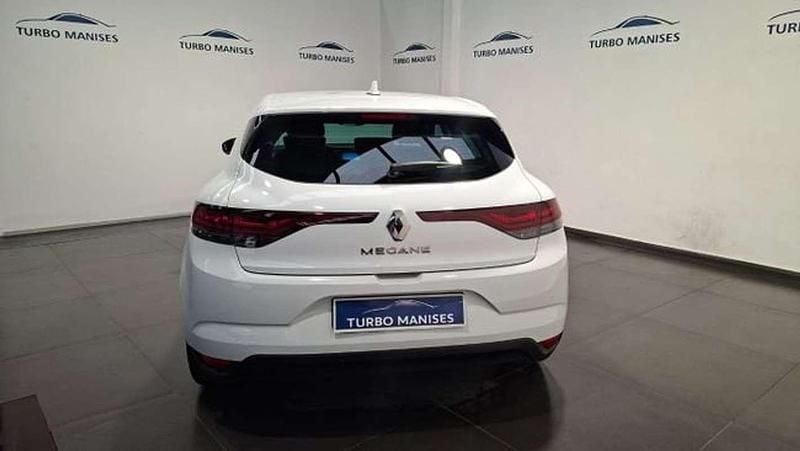 Usado Renault Mégane IV Equilibre 140 CV (102 kW) 2023 Blanco Utilitario