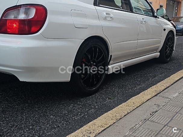 Usado Subaru Impreza 218 CV (160 kW) 2001 Blanco Berlina