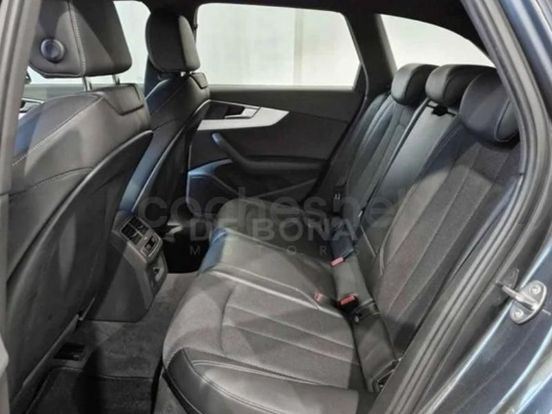 Usado Audi A4 170 CV (125 kW) 2018 Gris / plata Familiar