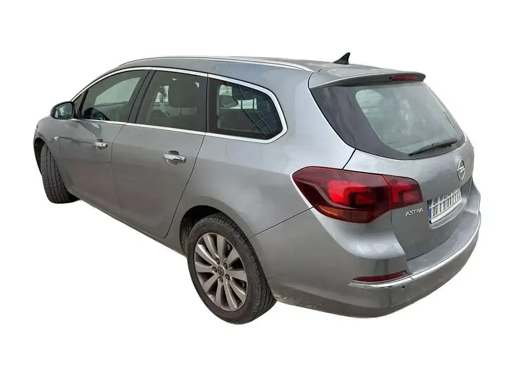Używany Opel Astra Edition 110 KM (80 kW) 2013 Szary Kombi