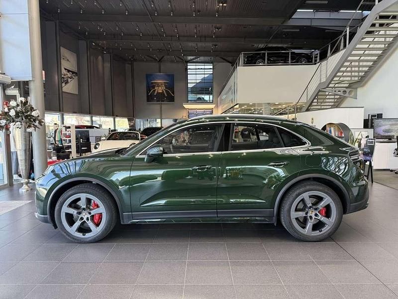 Usado Porsche Macan 380 kW (517 CV) 2025 Verde SUV