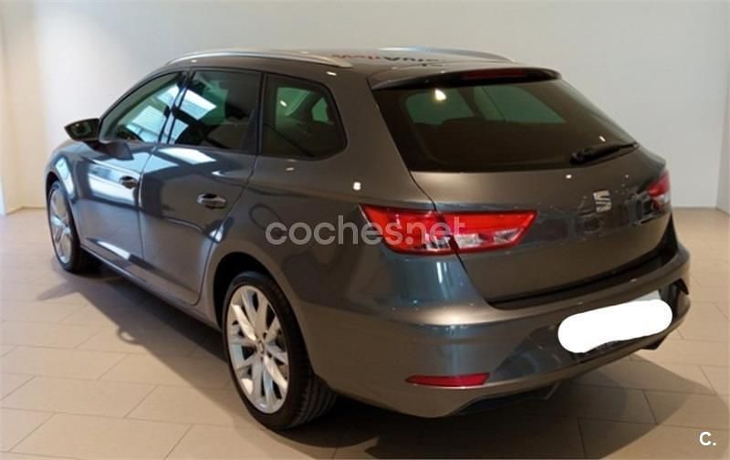 Käytetty Seat Leon ST Style 115 HP (84 kW) 2018 Harmaa Farmari