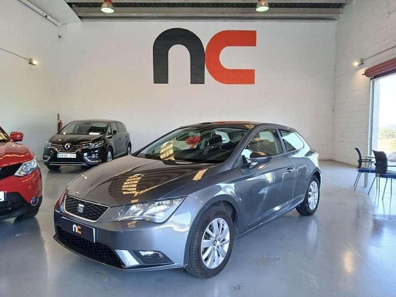 Gris Usado 2014 Seat Leon SC Reference Utilitario | 9900 € (Un poco caro) - Imagen 1/4