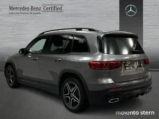 Usado Mercedes GLB200 163 CV (119 kW) 2020 Gris montaña SUV