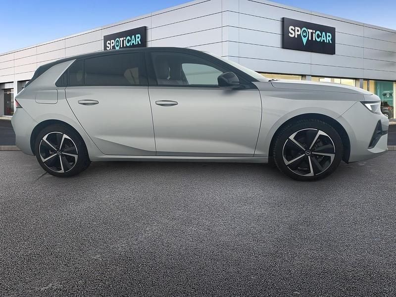 Usado Opel Astra 130 CV (95 kW) 2024 Gris Familiar