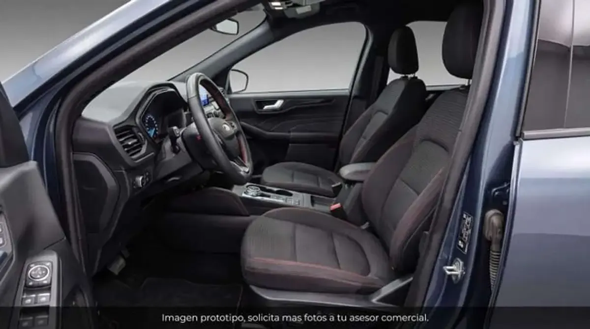 Usado Ford Kuga ST-Line 226 CV (166 kW) 2023 Azul SUV