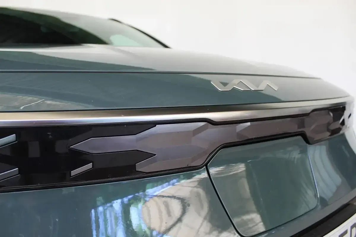 Käytetty Kia Niro 150 kW (204 HP) 2023 Vihreä Katumaasturi