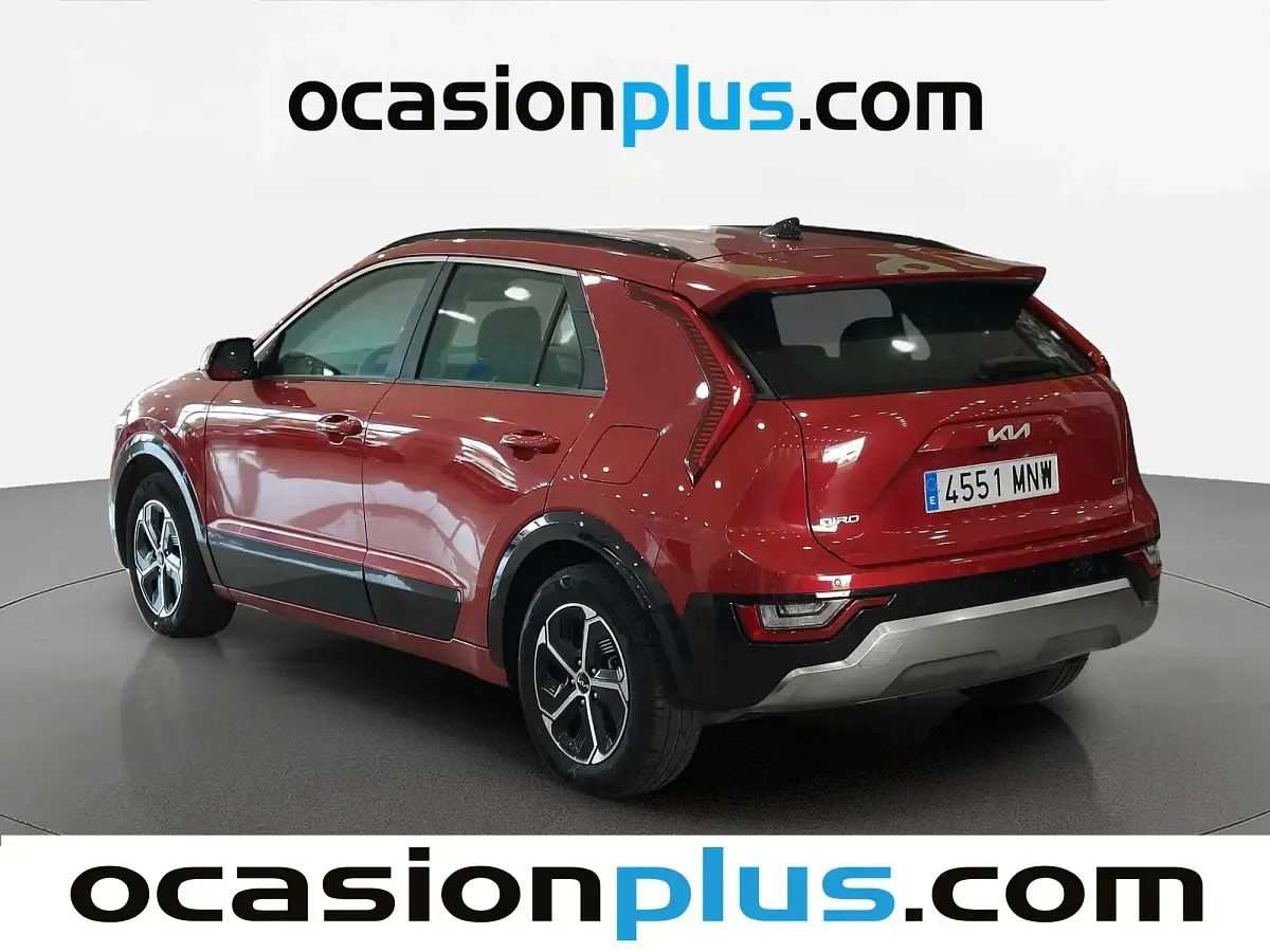 Usado Kia Niro 141 CV (103 kW) 2024 Rojo SUV