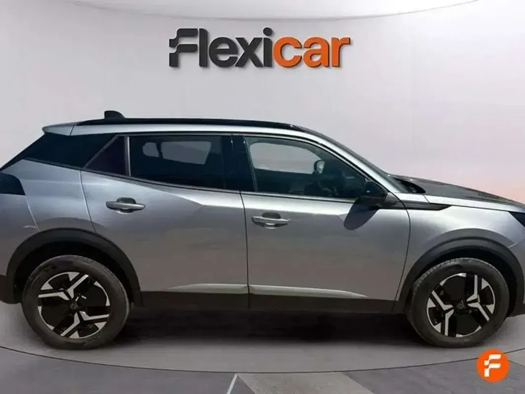 Usado Peugeot 2008 Allure 101 CV (74 kW) 2025 Gris SUV