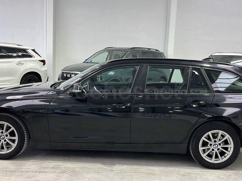 Usado BMW 318 143 CV (105 kW) 2015 Negro Familiar