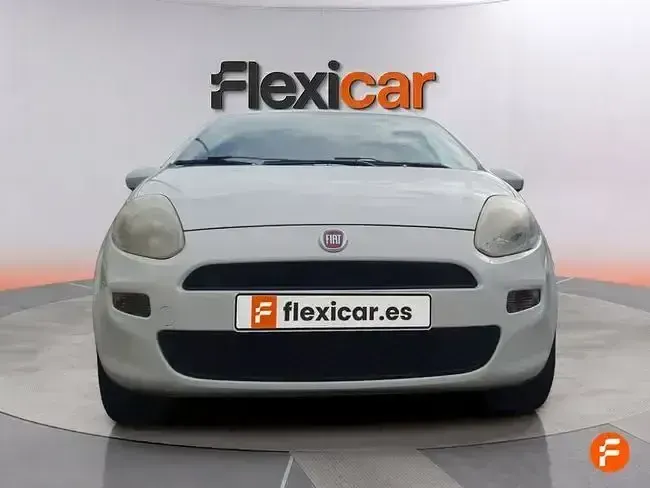 Usado Fiat Punto S 69 CV (50 kW) 2018 Blanco Utilitario