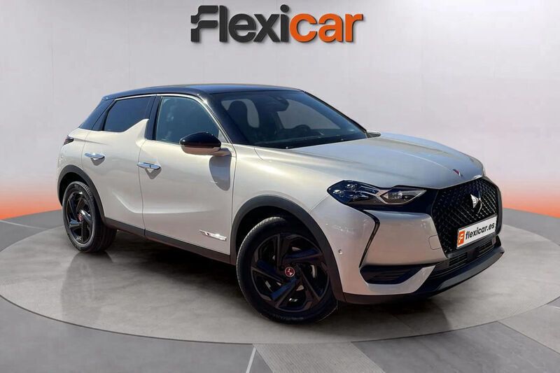 Gris Usado 2021 DS Automobiles DS3 Crossback Performance Line Plus SUV | 15.790 € (Buen precio) - Imagen 1/4