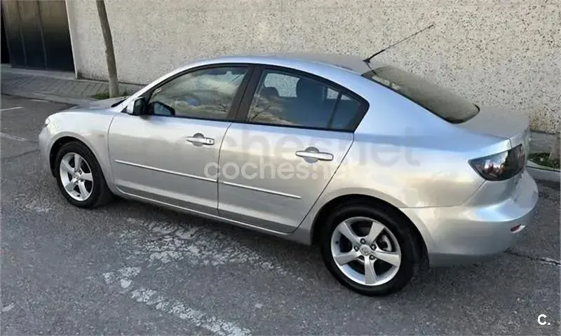 Usado Mazda 3 Active 109 CV (80 kW) 2006 Gris / plata Berlina