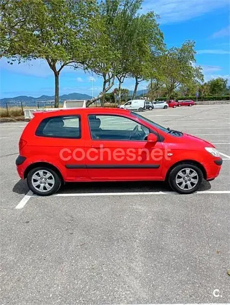 Usado Hyundai Getz 88 CV (64 kW) 2006 Rojo Utilitario