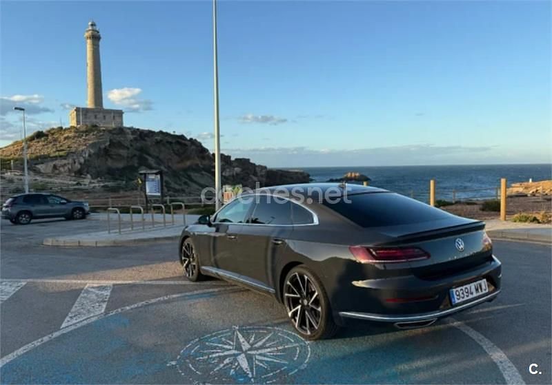 Usado VW Arteon R-line 190 CV (139 kW) 2020 Gris / plata Berlina
