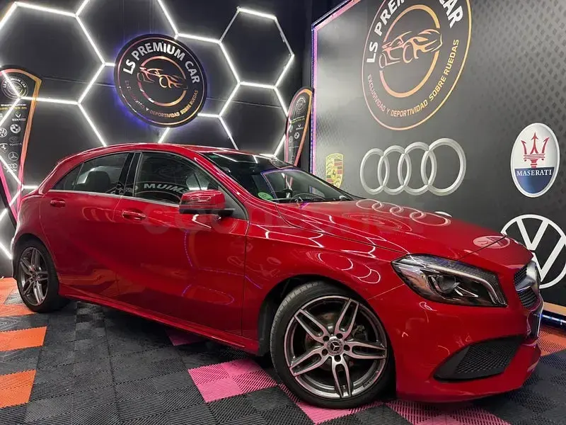 Usado Mercedes A200 136 CV (100 kW) 2017 Rojo Berlina