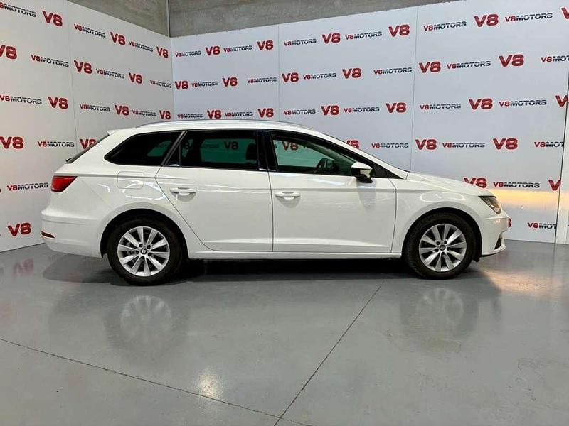 Usado Seat Leon Style 116 CV (85 kW) 2019 Blanco Utilitario