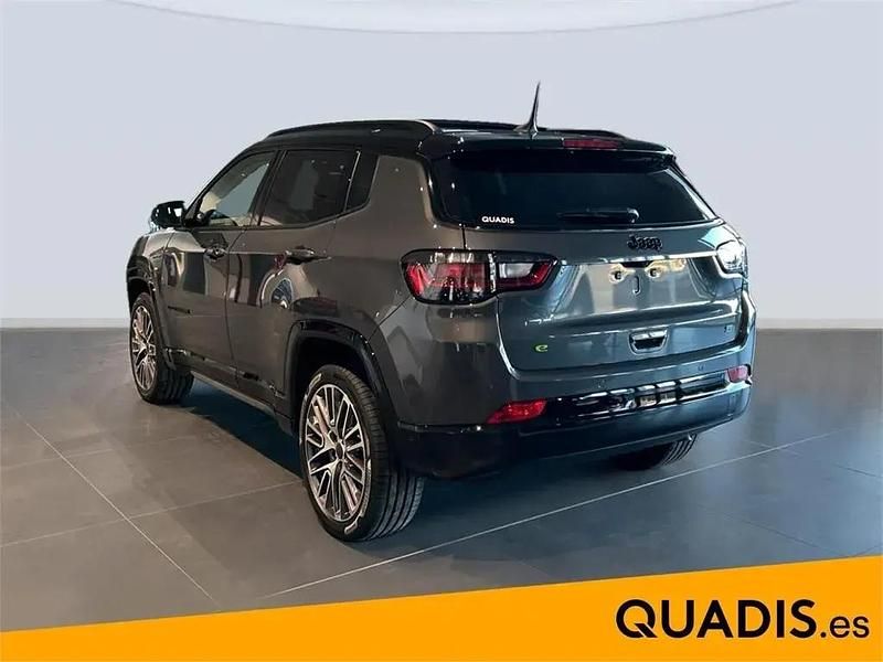 Uusi Jeep Compass Summit 240 HP (176 kW) 2025 Harmaa Katumaasturi