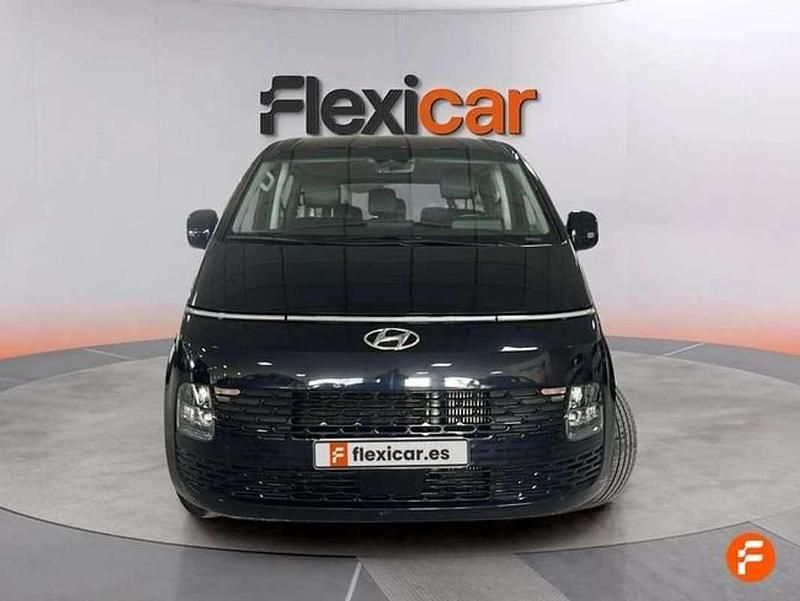 Usado Hyundai Staria 177 CV (130 kW) 2023 Azul Monovolumen
