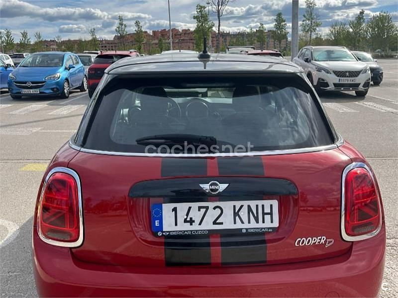 Usado Mini Cooper D 116 CV (85 kW) 2018 Rojo Utilitario
