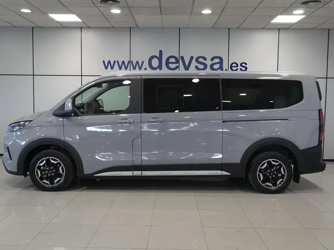 Usado Ford Tourneo Custom Active 170 CV (125 kW) 2026 Gris Van