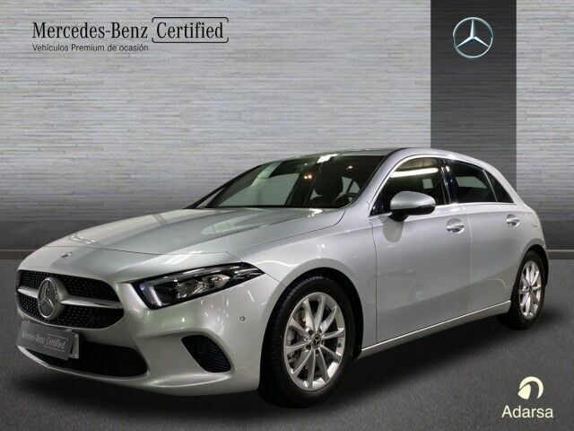 Gris Usado 2019 Mercedes A180 | 27.900 € (Caro) - Imagen 1/4