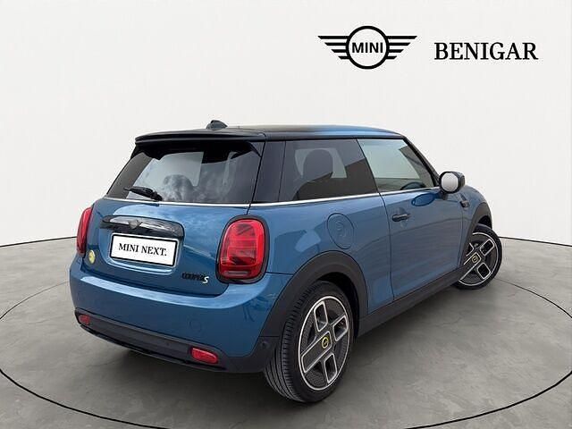 Usado Mini Cooper SE 135 kW (184 CV) 2021 Azul Utilitario