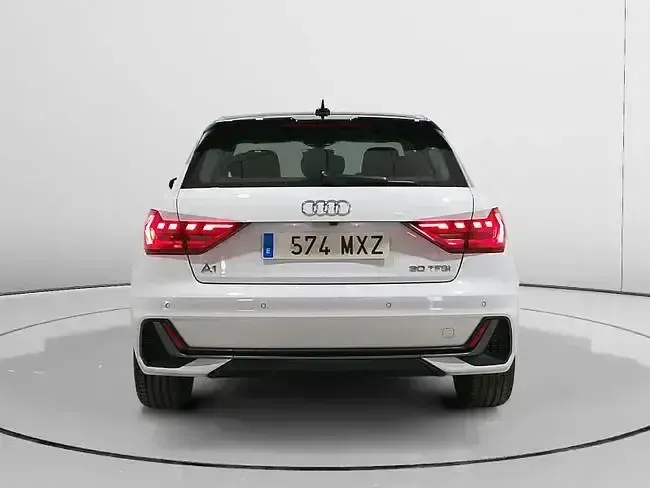 Usado Audi A1 Ambiente 116 CV (85 kW) 2025 Blanco SUV